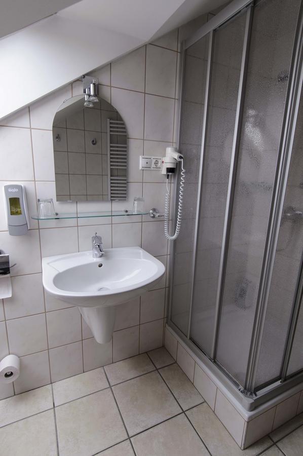 Publo Etterem Es Panzio Bed & Breakfast Csakvar Eksteriør bilde